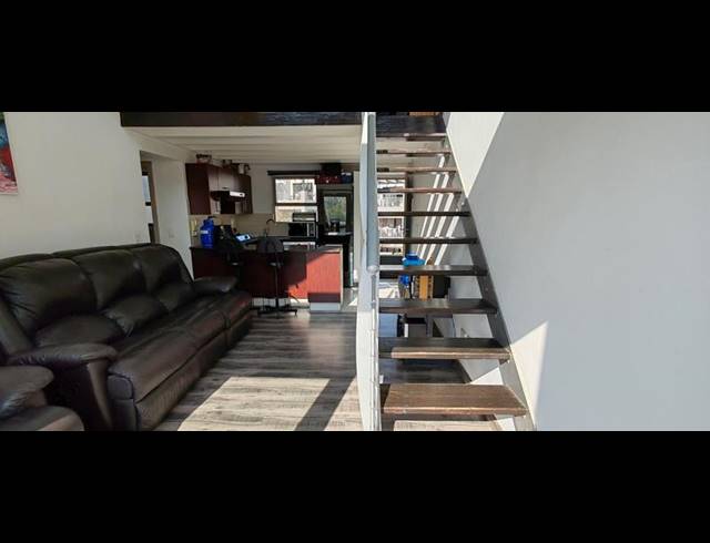 1 BEDROOM APARTMENT FOR SALE IN SUNNINGHILL